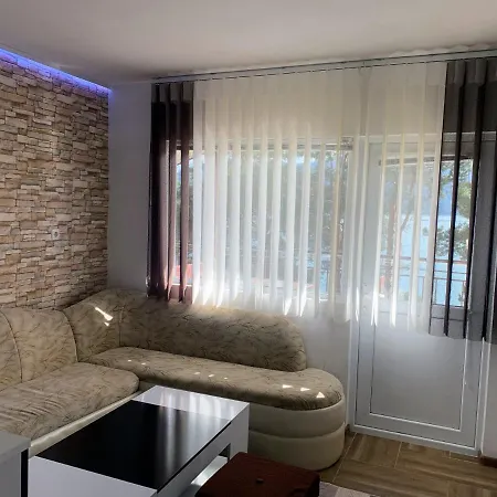 Eti Villa *